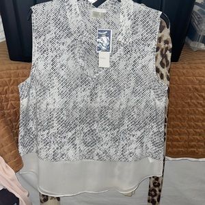 Womens sleeveless blouse
